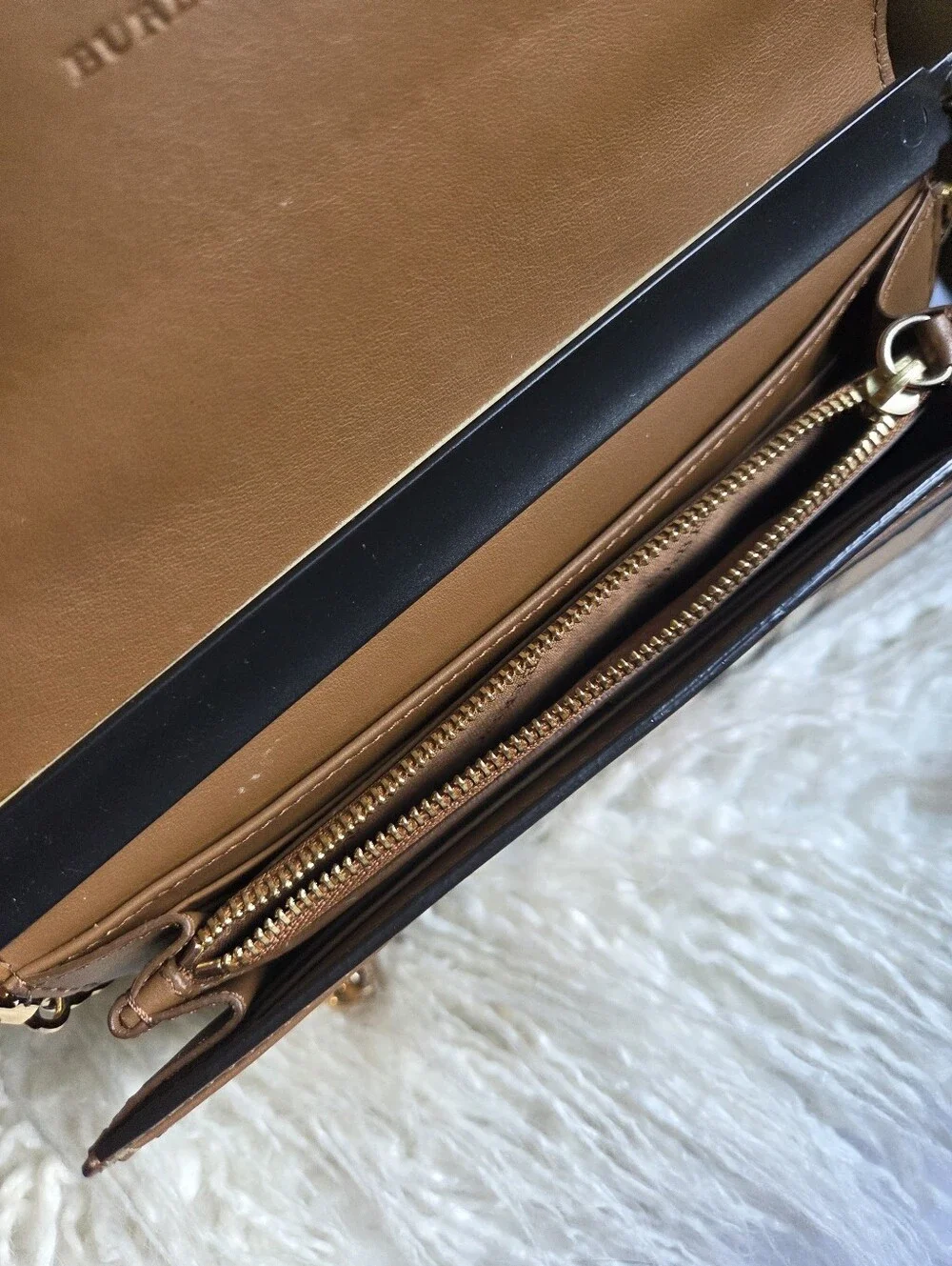Burberry Haymarket Check Wallet EUC